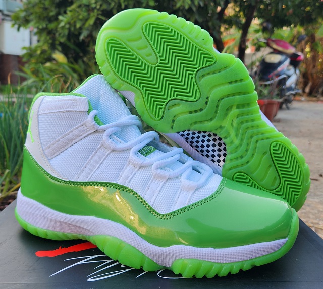 Air Jordan 11 Retro 2024 White Apple Green